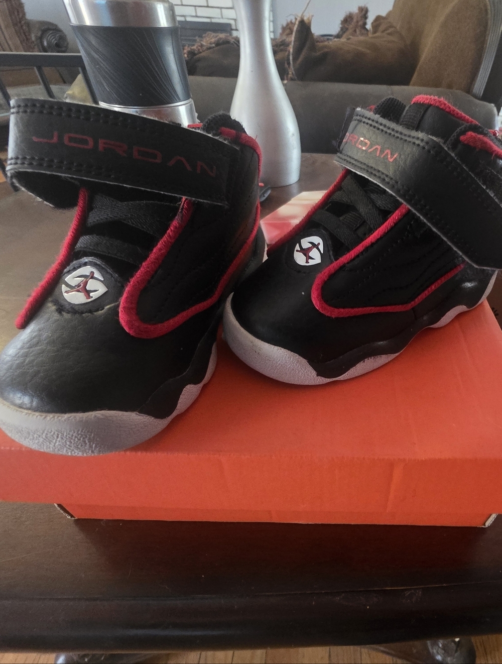 Jordan Kids Black and Red Mid-Top Sneakers with Hook-and-Loop Strap